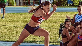 Victoria Zanolli dominó por tercer año seguido la prueba de salto en largo.