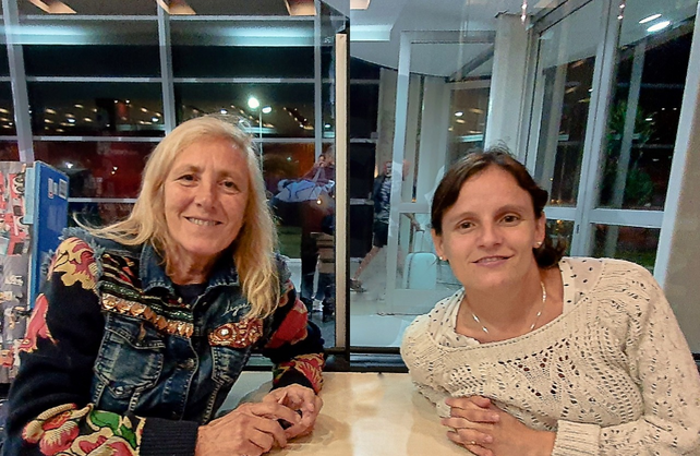 Las investigadoras Geraldine Luetic y Mar&iacute;a Laura Menichini