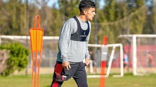 Colón llegó a un acuerdo con Racing por Forneris, pero para dejarlo ir, primero quiere solucionar la habilitación de García.