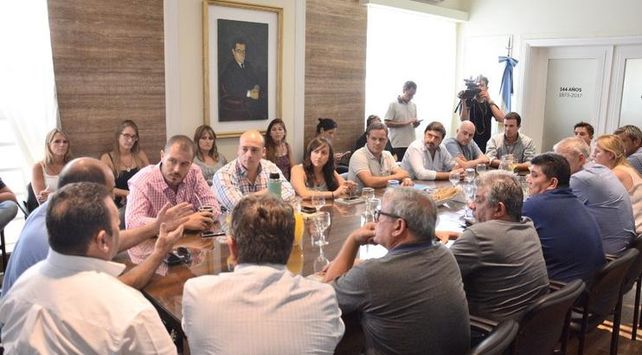 El Concejo analiza el proyecto para remodelar la Plaza del Soldado