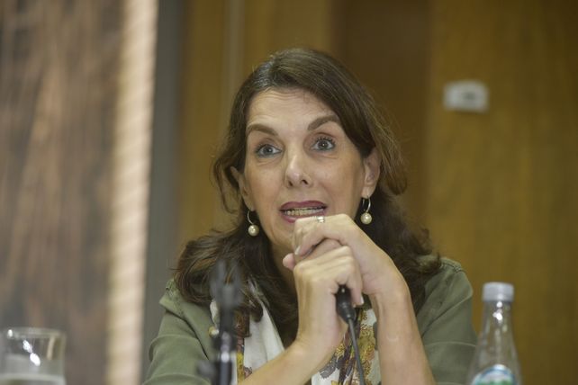 Bielsa propone un plan nacional para terminar con una enorme deuda social como las villas
