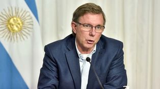 Desde hoy, empresas que se benefician con dólar soja no podrán acceder a divisas. La medida no incluye a los productores sino a las empresas que lo hacen.