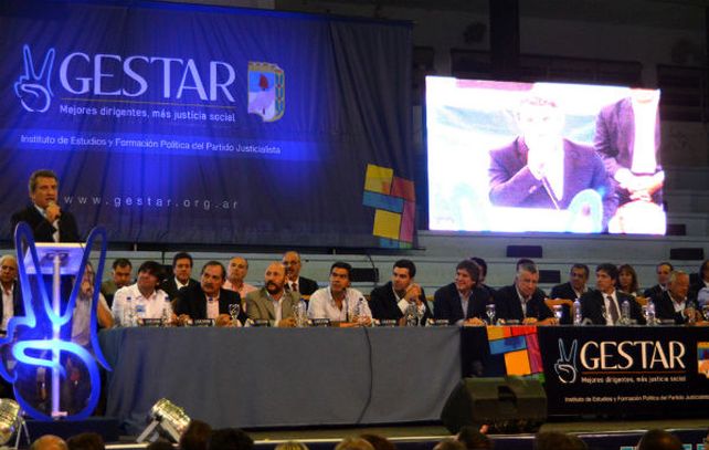 Gobernadores kirchneristas volvieron a impulsar la re-reelección presidencial