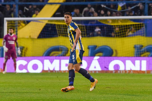 Agustín Sández ya tuvo la posibilidad de jugar algunos minutos. Ingresó en el final del partido ante Talleres.