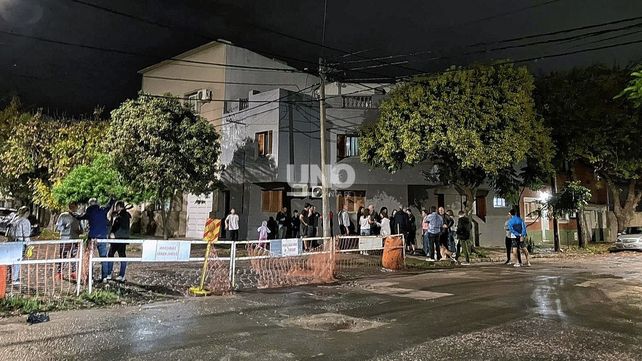 Tras el fuerte reclamo de vecinos de Candioti Sur avanzan las gestiones para la repavimentación de calle Calchines Tras el fuerte reclamo de vecinos de Candioti Sur avanzan las gestiones para la repavimentación de calle Calchines