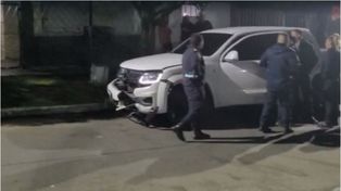 La cantante La Joaqui protagonizó un accidente a bordo de su camioneta