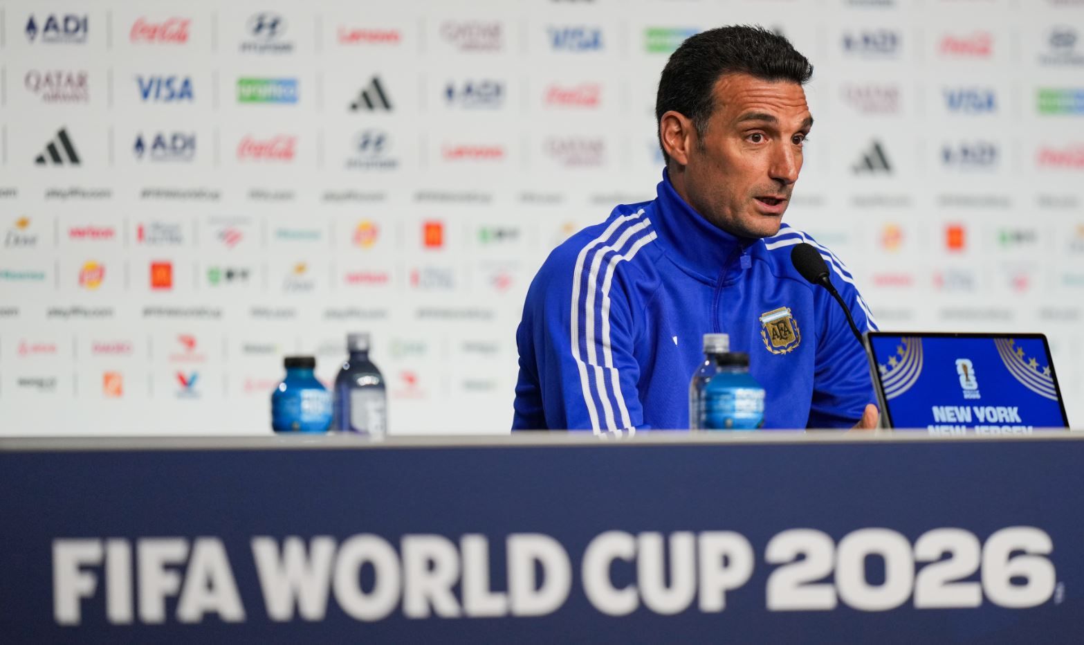 La Capital | Scaloni rompió en llanto, se fue de la conferencia y abrió interrogantes acerca de su futuro
