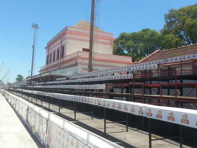 Pulen detalles a días del inicio del Carnaval del País
