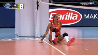 Terrible lesión de jugadora de vóley generó pánico e hizo llorar a todos