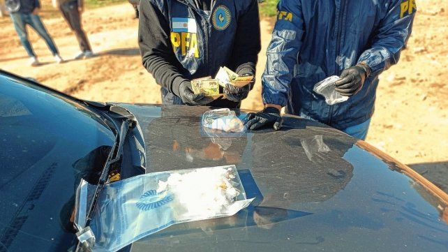 Dos detenidos por venta de cocaína a la siesta y en plena calle del Volcadero