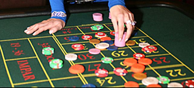 El Casino de Santa Fe debut&oacute; con un intento de estafa y dos detenidos