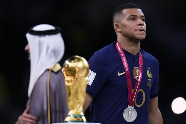 El francés Kylian Mbappé perdió en la final del Mundial ante Argentina y fue subcampeón.