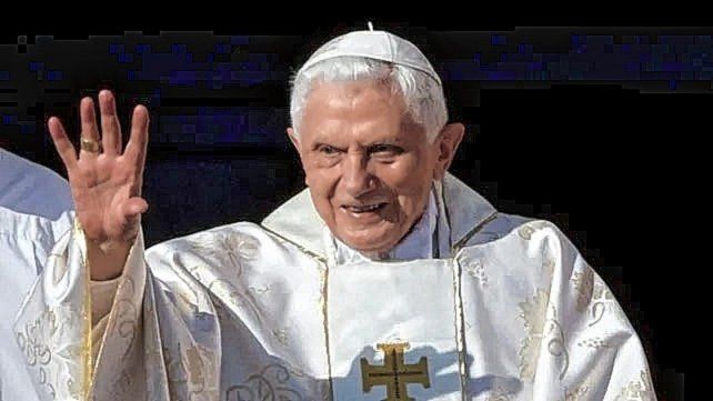El jueves 5 de enero a las 9.30 en Plaza San Pedro el funeral será presidido por el papa Francisco