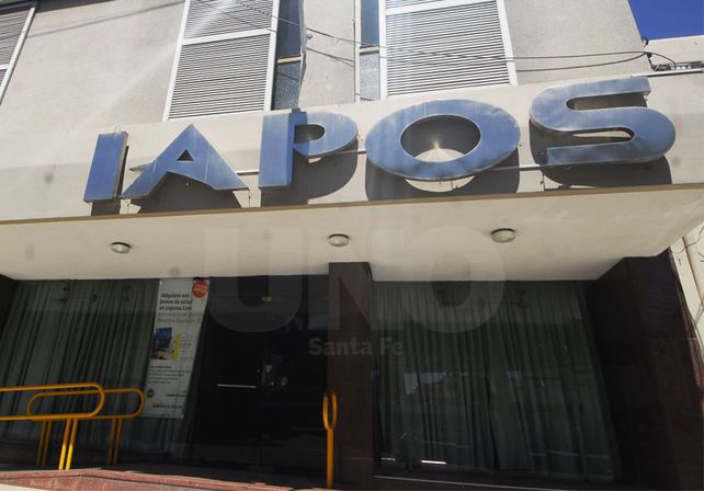 Reclamo. Los trabajadores de Iapos nucleados en UPCN cumplen hoy su segunda jornada de protesta. UNO de Santa Fe/Juan M. Baialardo