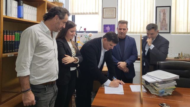 El acuerdo marco firmado con la empresa desarrolladora de Tierra de Sueños 3 permitirá mejoras de calles.