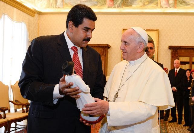 Reunión. Imagen de la audiencia de Maduro con el Papa el 17 de junio de 2013. Ayer no hubo fotos oficiales.