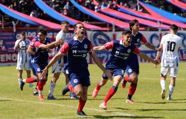 Paulo Killer anotó el gol de Central Córdoba ante Centro Español en la ida del Reducido de la Primera C.&nbsp;