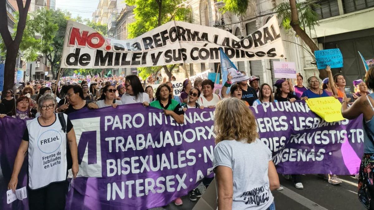 Un 8M multitudinario con la crítica a la reforma laboral como reclamo ...