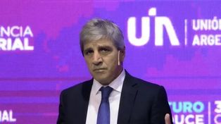 Caputo asegura ahora que la Argentina no puede dejar flotar el dólar