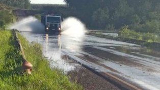 Por la crecida del río Uruguay, cortan una ruta en Corrientes