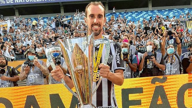 Vélez debe pagar 500.000 dólares para sumar a Diego Godín