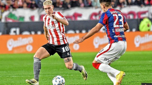 Estudiantes fue local en el Estadio UNO.