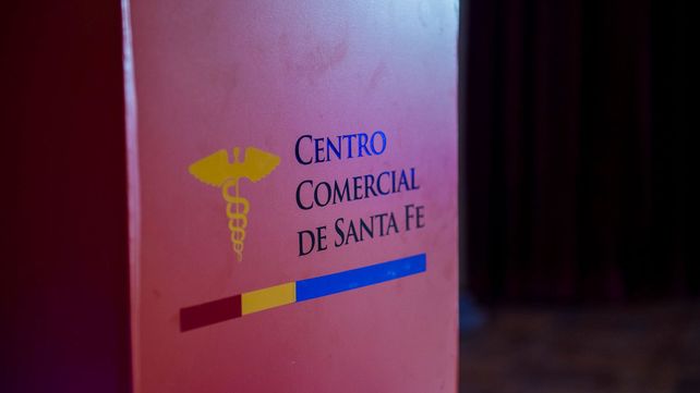 El Centro Comercial dijo que el bono a los privados es una medida coercitiva y de improbable cumplimiento