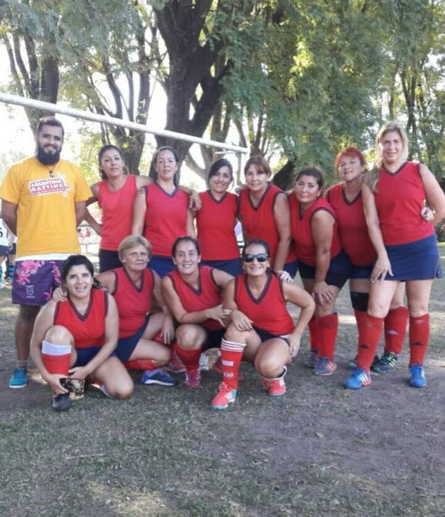 Vencedoras. Las Mamis de Naútico derrotaron a CEC y sumaron su segundo triunfo en el torneo