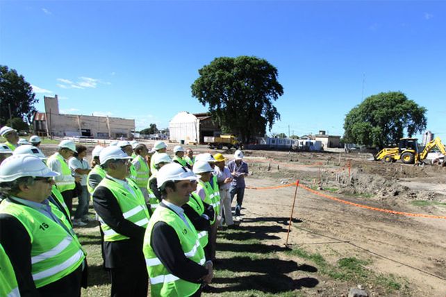 Corporate Tower: una recorrida por las obras del complejo de oficinas y estacionamiento