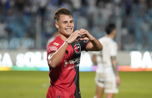 Mateo Silvetti pone en ventaja a Newells que gana 1 a 0 en Tucumán.