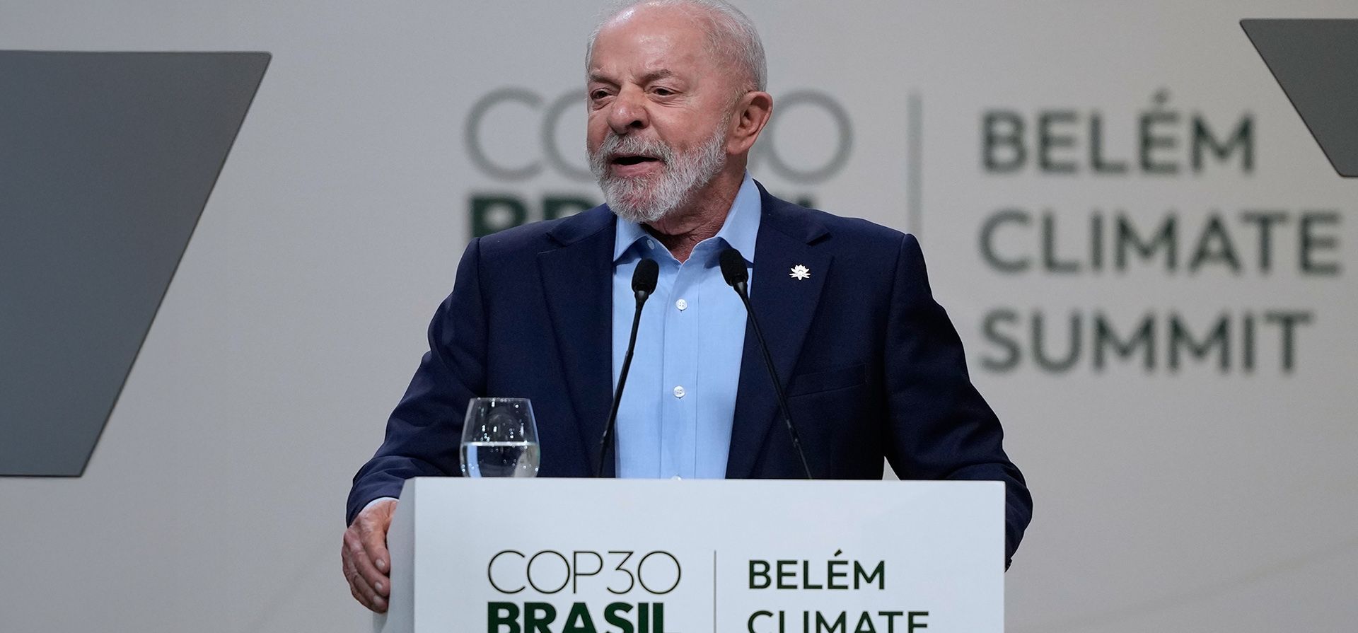 El presidente brasileño Luiz Inácio Lula da Silva interviene en la sesión plenaria de la COP30, la Cumbre del Clima de la ONU, celebrada en Belém, Brasil, el jueves 6 de noviembre de 2025. (Foto AP/Fernando Llano) El presidente brasileño Luiz Inácio Lula da Silva interviene en la sesión plenaria de la COP30, la Cumbre del Clima de la ONU, celebrada en Belém, Brasil, el jueves 6 de noviembre de 2025. (Foto AP/Fernando Llano)