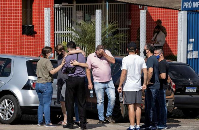 Un adolescente entró a un jardín de infantes con facón y mató a tres bebés y a dos adultos