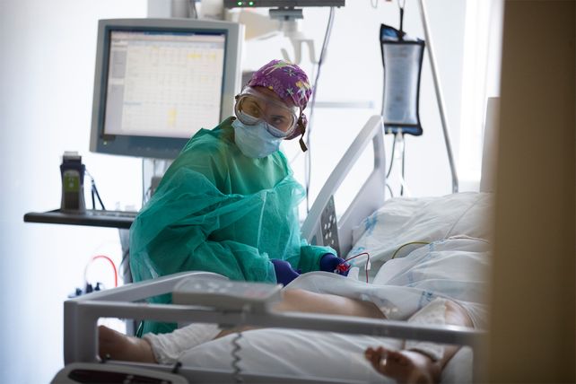 Unos 70 médicos y enfermeros fallecieron en Santa Fe al contagiarse de coronavirus.&nbsp;