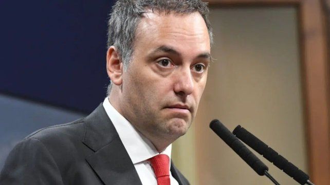El jefe de Gabinete transita horas decisivas mientras avanza la investigación en su contra por presunto enriquecimiento ilícito.