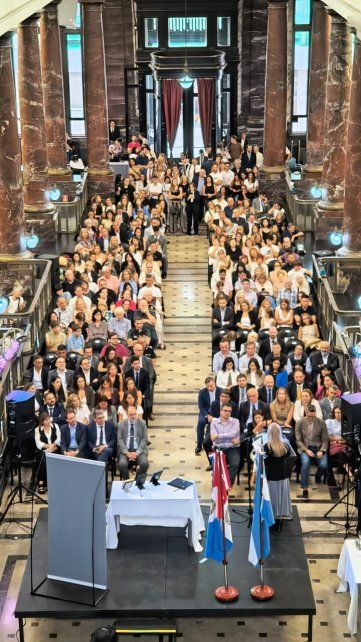 Nuevos fiscales. La ceremonia de jura en el ECU de Rosario.
