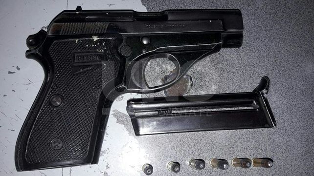 Huida y persecución de dos delincuentes en B° Mariano Comas