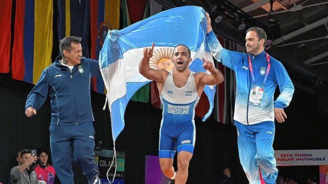 Arsen Julfalakyan consiguió el oro para Argentina en la hasta 67kg.