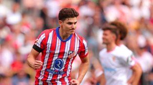 Agónico triunfo del Atlético de Madrid ante el Sevilla con gol de Julián Álvarez