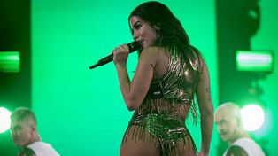 Novedad. En “Tócame”, Anitta cantó en castellano para unir con el lenguaje.