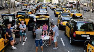 Huelga y protesta de taxistas españoles contra Uber y Cabify