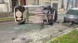 Conductor maniobró para evitar a un perro y terminó impactando contra un auto estacionado