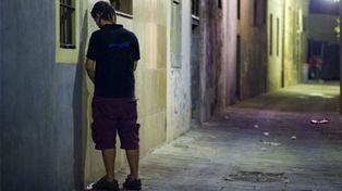 Lisboa le declara la guerra a los que orinan en la calle con paredes vengativas