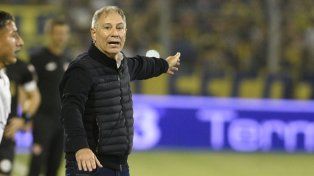 Ariel Holan ultima los detalles para el trascendental partido por octavos de final contra Estudiantes.