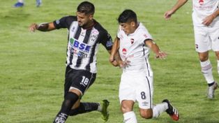 ¿Galván es solución para la defensa de Unión?