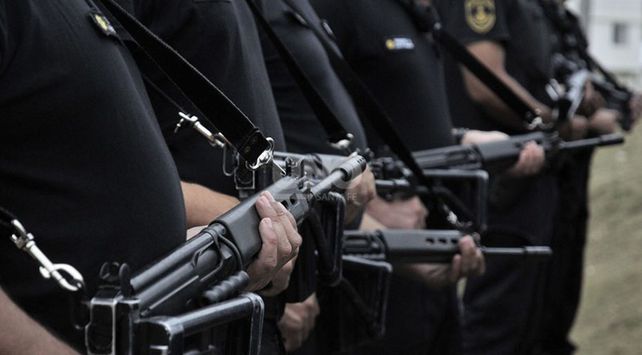 Policía armas
