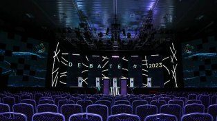 {alttext(Debate presidencial,#EnVivo| El primer debate presidencial se realiza en Santiago del Estero)}