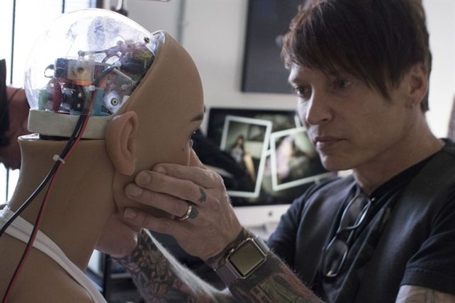 Harmony incorporó inteligencia artificial a su sensualidad