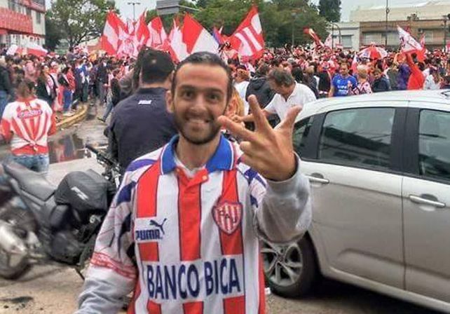 La historia de un hincha tatengue que conmueve a los santafesinos en las redes sociales