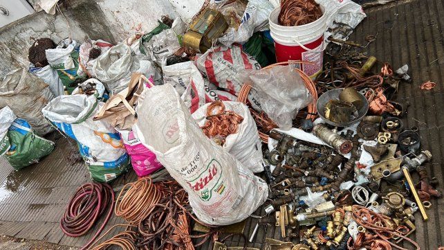 Del robo de cables y picaportes a las grandes fundidoras: un cadena delictiva que tiene a las chatarrerías ilegales como protagonistas