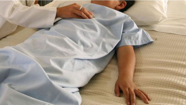 Estudian ocho casos de niños en Argentina que podrían tener hepatitis severa de origen desconocido.